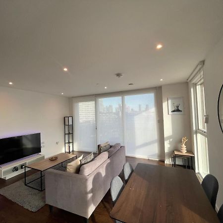 Immaculate 2Bed Apartment In London- City Views Bagian luar foto