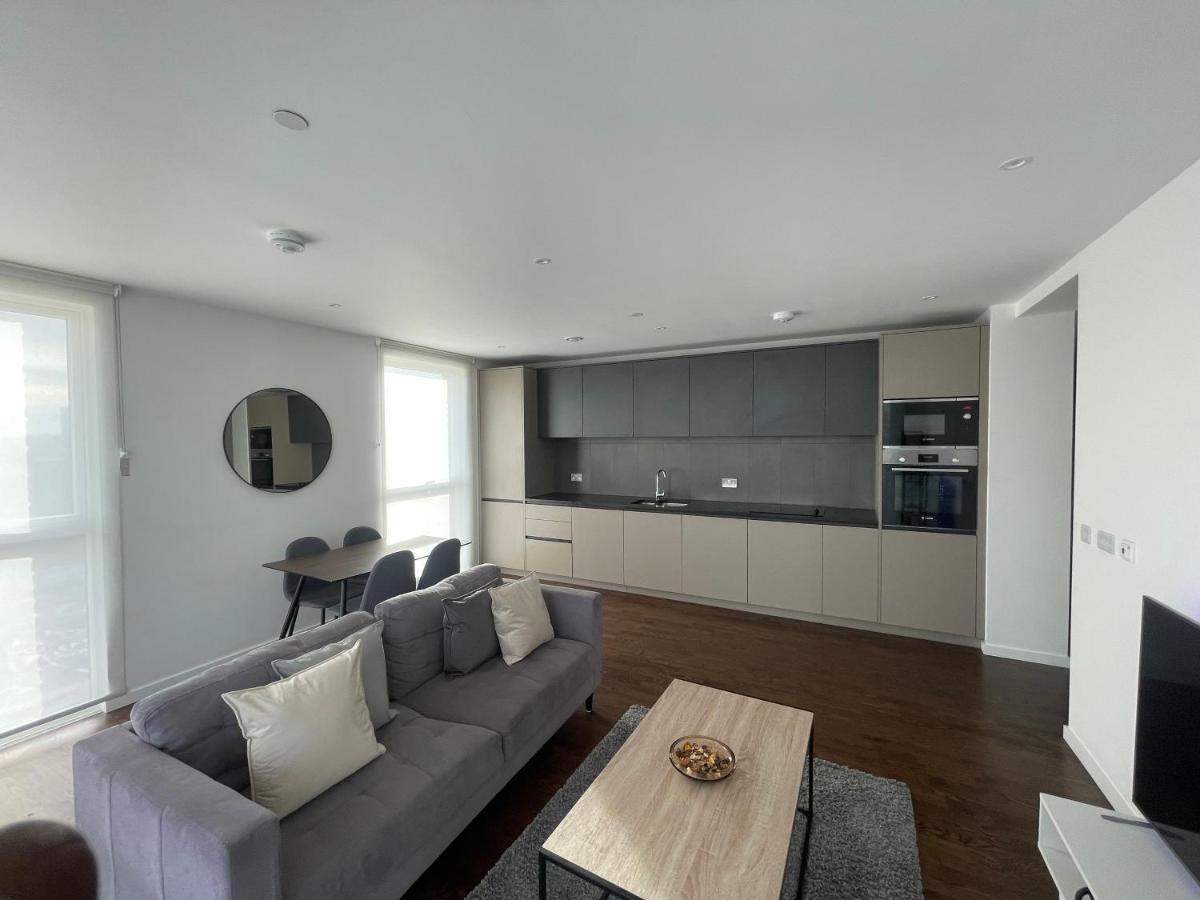 Immaculate 2Bed Apartment In London- City Views Bagian luar foto