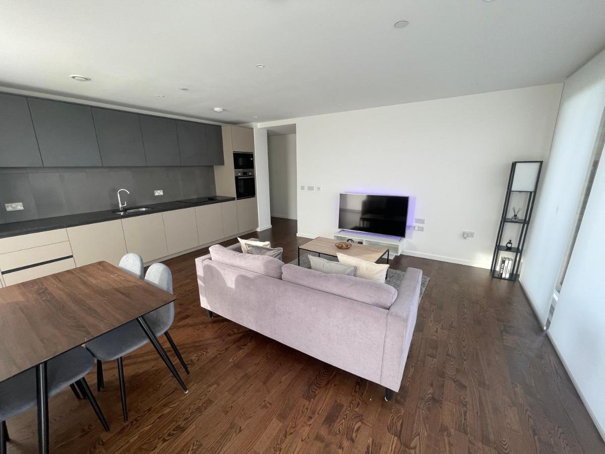 Immaculate 2Bed Apartment In London- City Views Bagian luar foto