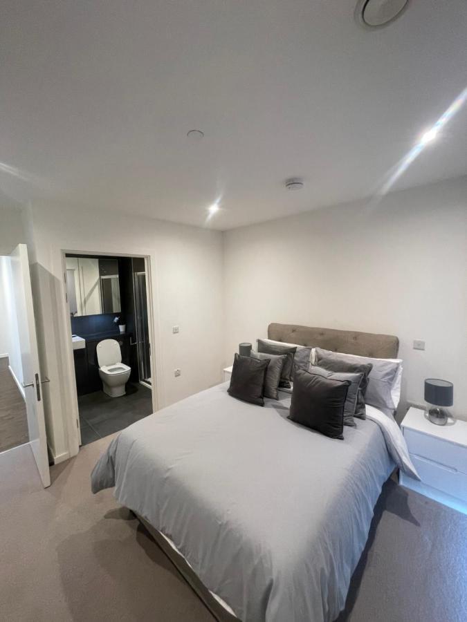 Immaculate 2Bed Apartment In London- City Views Bagian luar foto