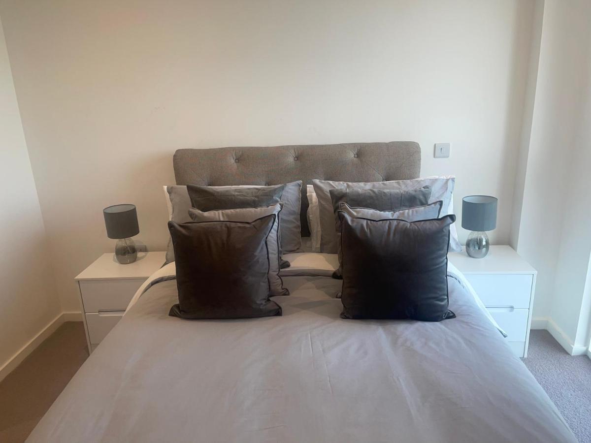 Immaculate 2Bed Apartment In London- City Views Bagian luar foto