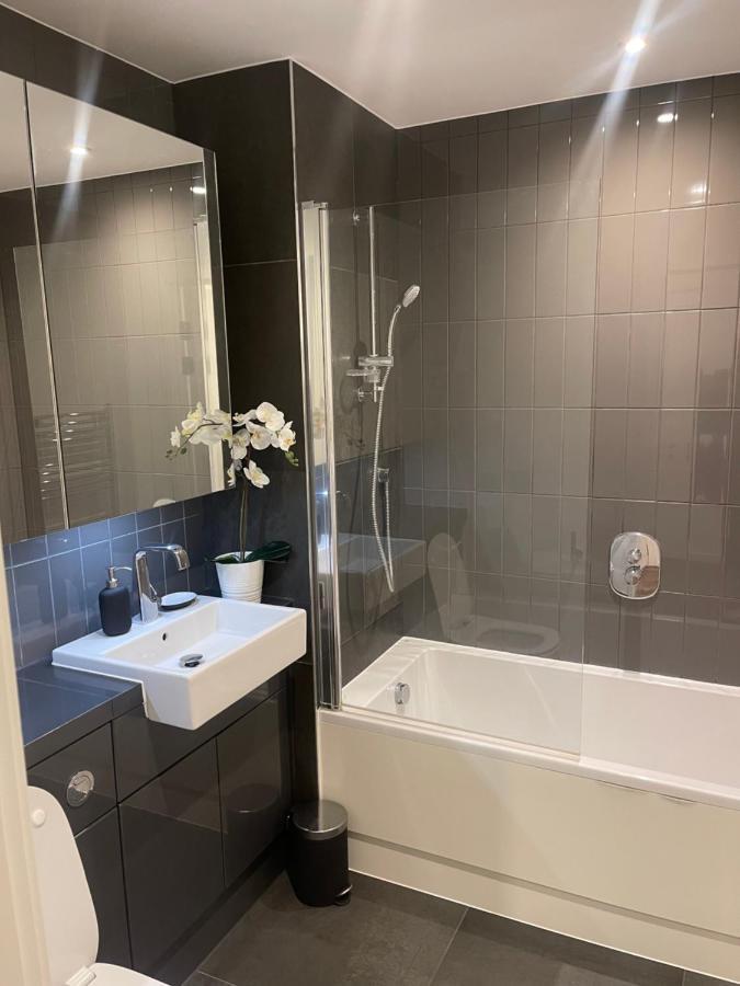 Immaculate 2Bed Apartment In London- City Views Bagian luar foto