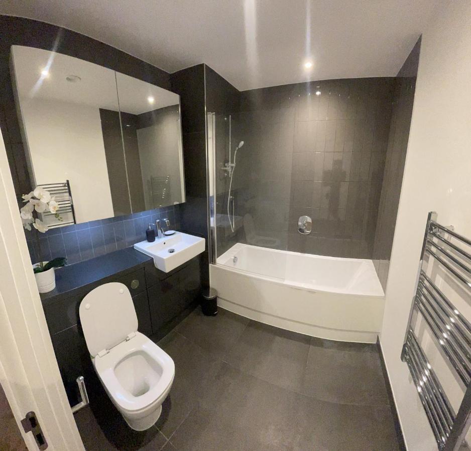 Immaculate 2Bed Apartment In London- City Views Bagian luar foto