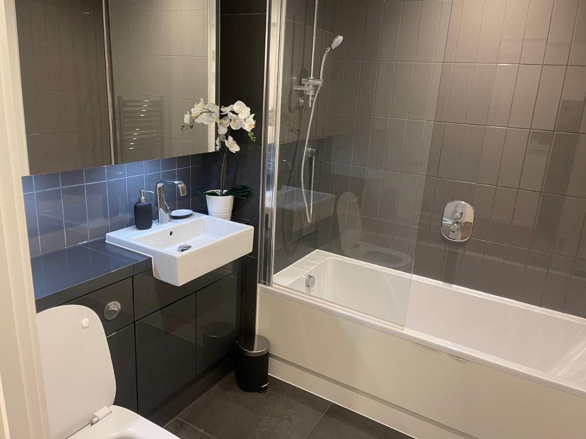 Immaculate 2Bed Apartment In London- City Views Bagian luar foto